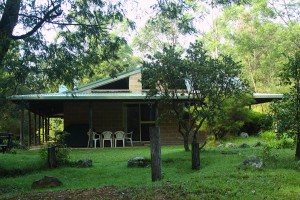 Carisbrook Lodge - 3 bedrooms, sleeps 8